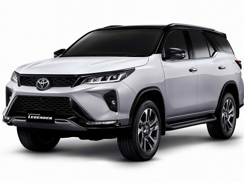 Toyota Fortuner Facelift variant details leaked ahead of launch - CarWale