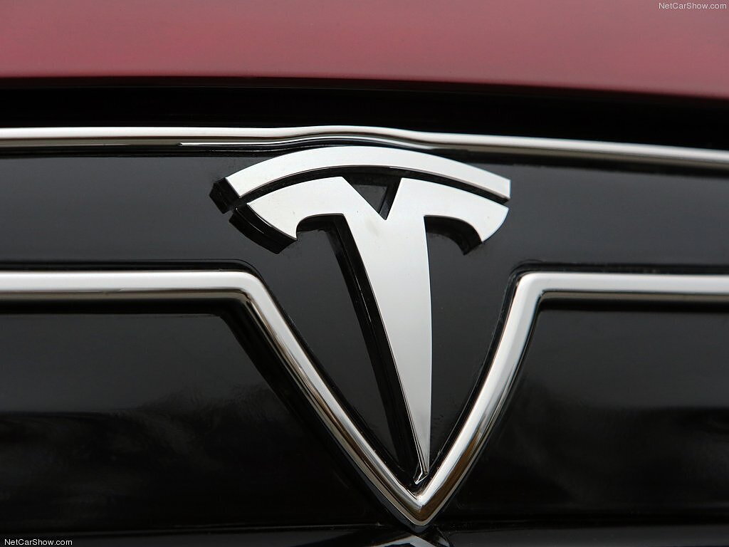 Tesla officially enters India; sets up company in Bengaluru - CarWale