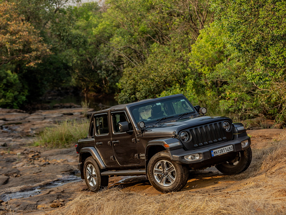 2021 Jeep Wrangler accessories detailed - CarWale