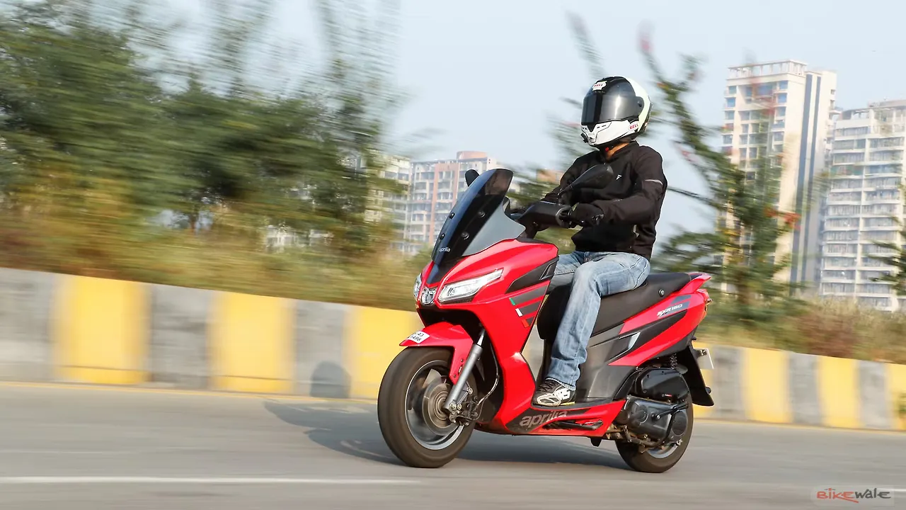 Yamaha Aerox 155 Front View Yamaha Aerox 155 Front View