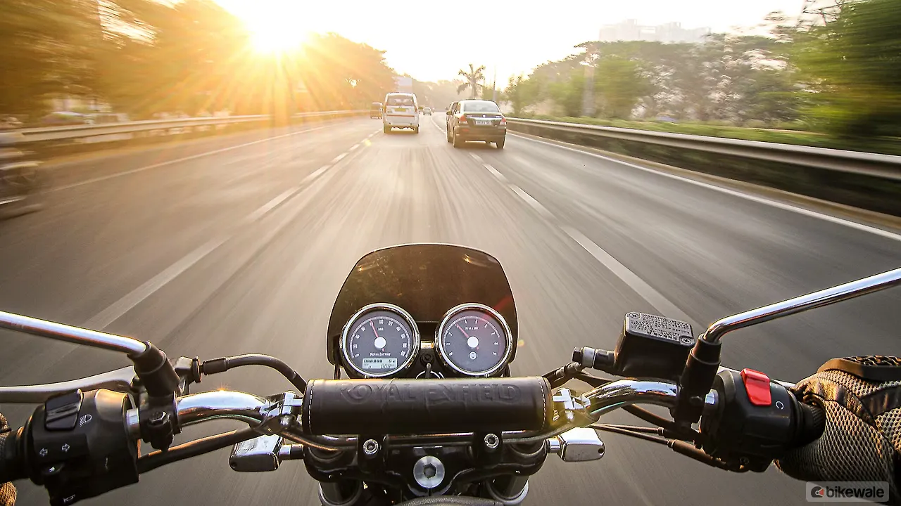 Royal Enfield Interceptor 650 Right Side View