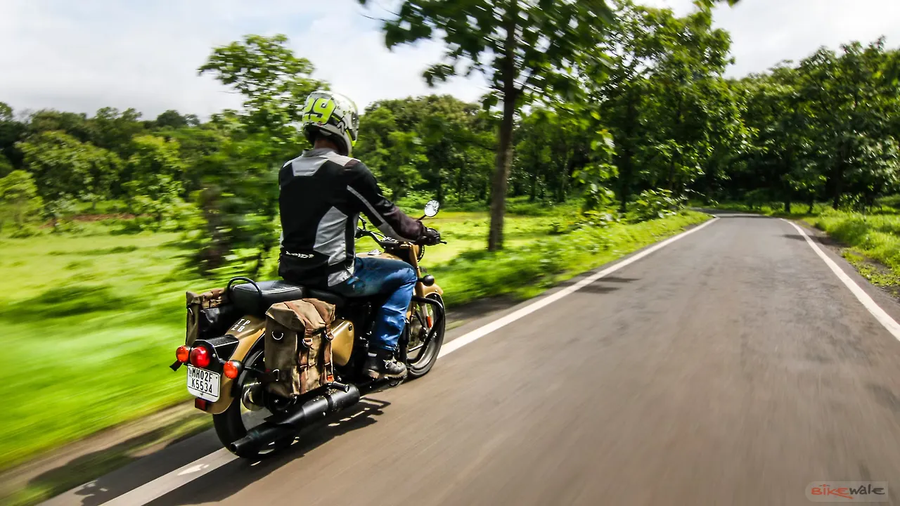 2020 Royal Enfield Classic 350 BS6 First Ride Review - BikeWale