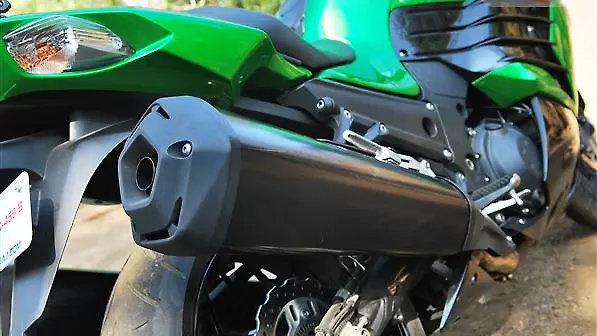 Images of Kawasaki Ninja ZX-14R [2015] | Photos of Ninja ZX-14R