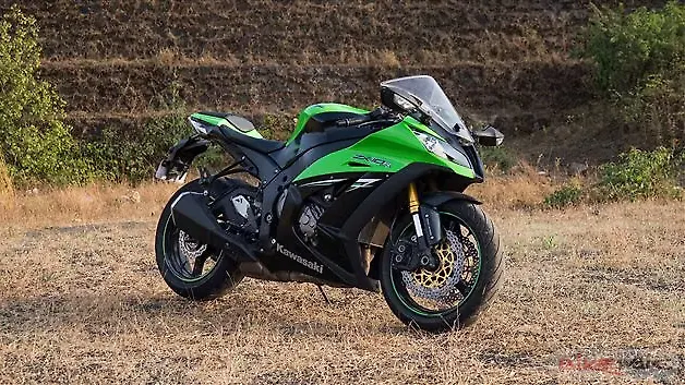 クラシック Kawasaki Ninja ZX-10R [2015] Kawasaki-Ninja-ZX-10R-Cornering-46568