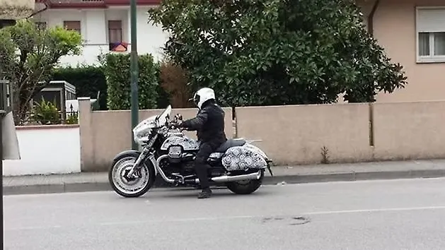 Moto Guzzi California 1400 ‘Bagger’ spotted testing in Italy Moto Guzzi California 1400 ‘Bagger’ spotted testing in Italy