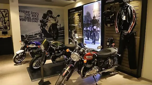 Triumph inaugurates a new dealership in Indore Triumph inaugurates a new dealership in Indore