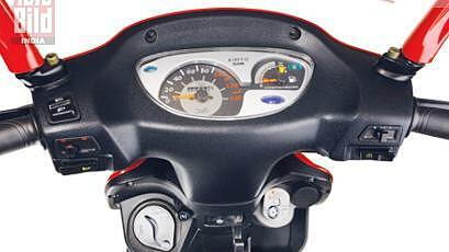 Mahindra deals flyte scooty