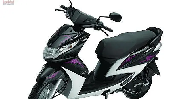 Yamaha ray pink hotsell