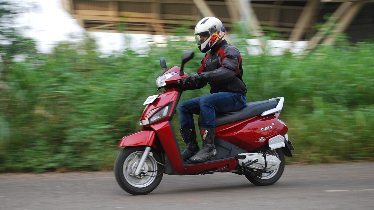 Mahindra scooty online image