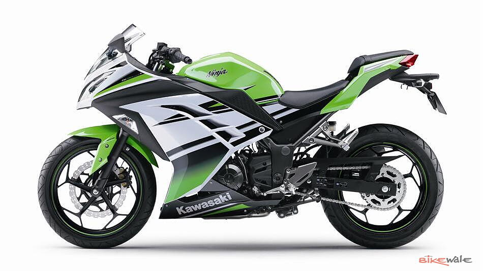 Kawasaki launches Ninja 300 Anniversary Edition in India - BikeWale