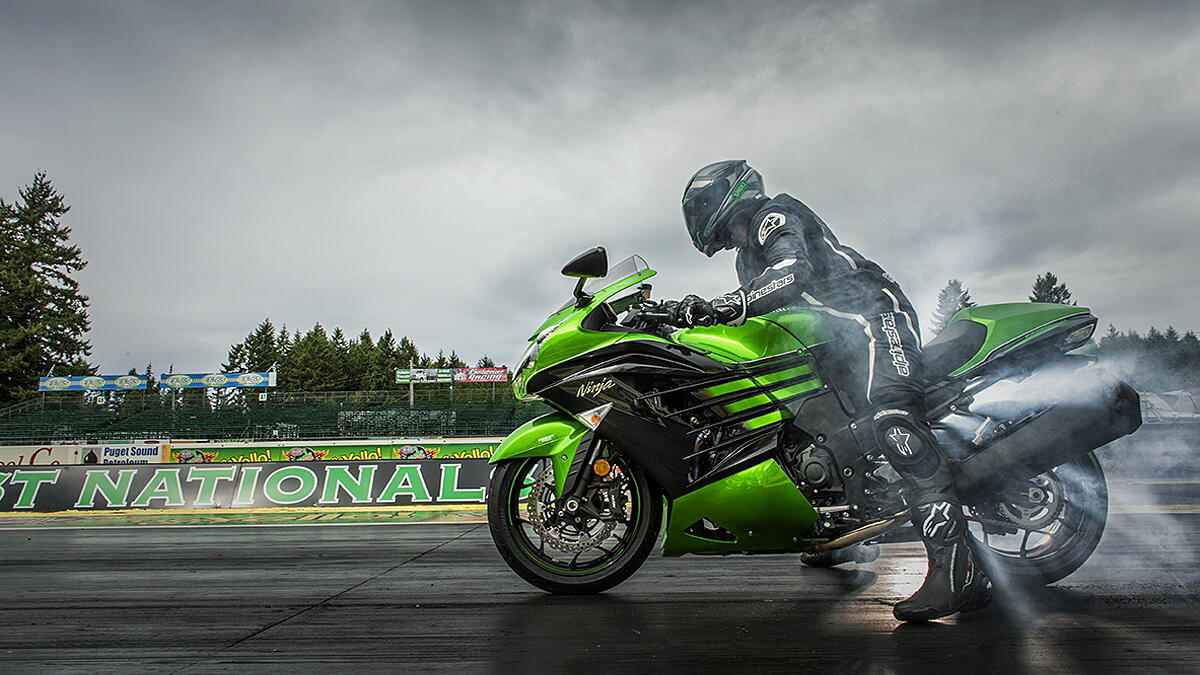 2016 Kawasaki ZX-14R launched in India at Rs 17.9 lakh