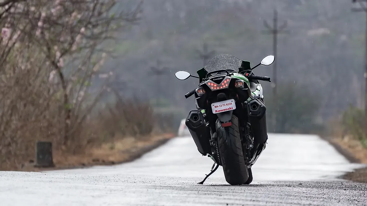 Kawasaki Ninja ZX-14R Exterior Image – BikeWale
