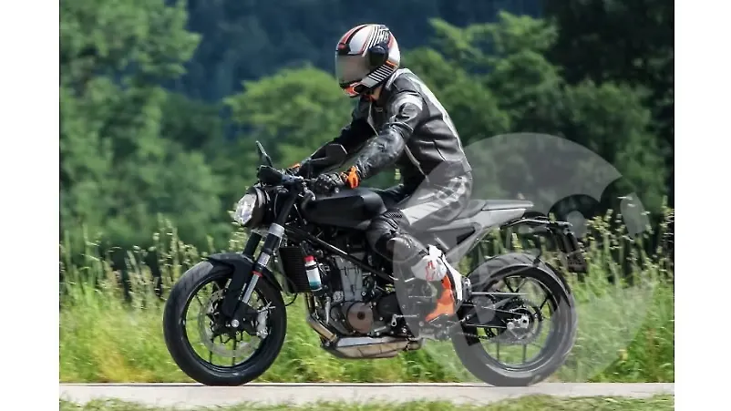R nine t racer ロケットカウル vitpilen 701（Husqvarna