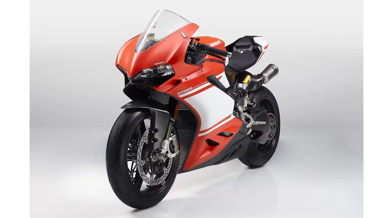 EICMA 2016: Ducati 1299 Superleggera breaks cover EICMA 2016: Ducati 1299 Superleggera breaks cover