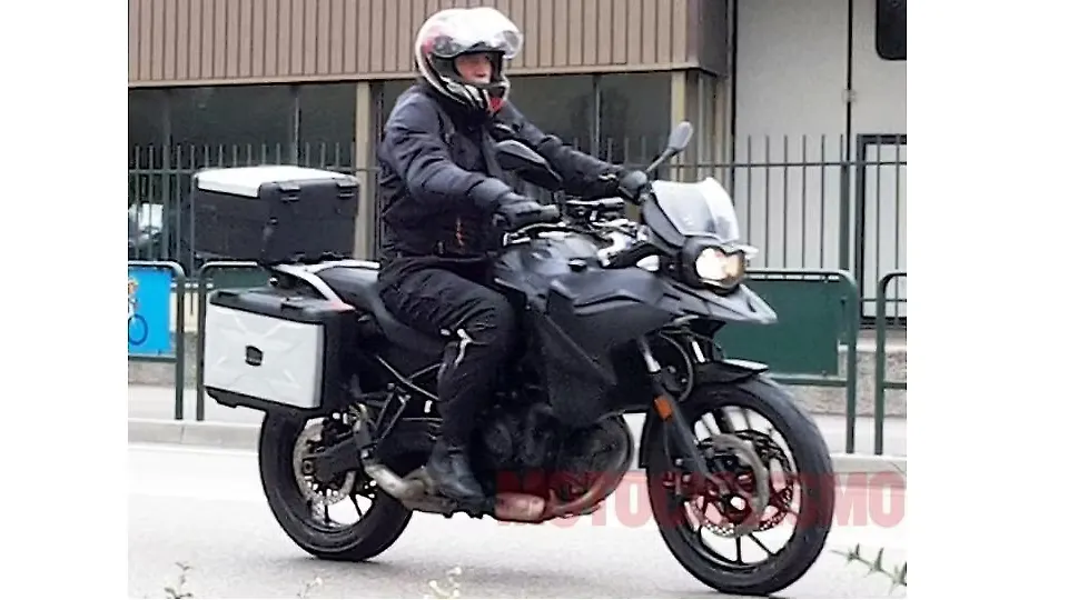 BMW’s new Africa Twin rival spied testing BMW’s new Africa Twin rival spied testing