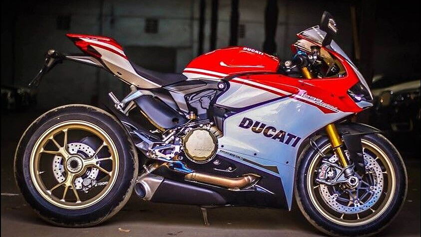 Ducati 1299 Panigale S Anniversario Edition comes to India - BikeWale