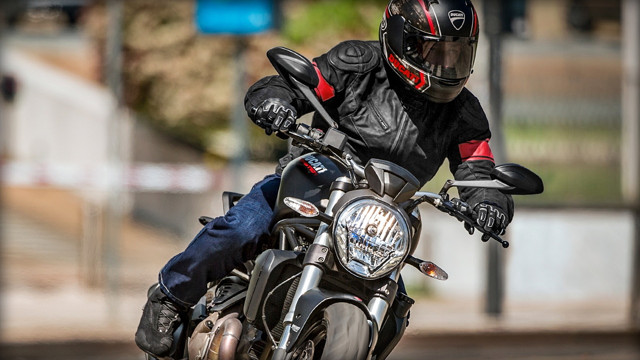 Ducati Monster 821 Dark 2015