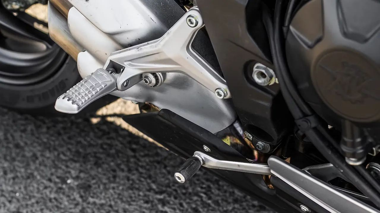 MV Agusta F3 800 [2018-2019] Price, Images & Used F3 800