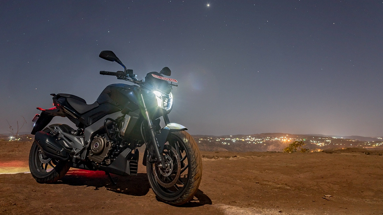 Bajaj Dominar 400 [2018] Headlamp Image – BikeWale