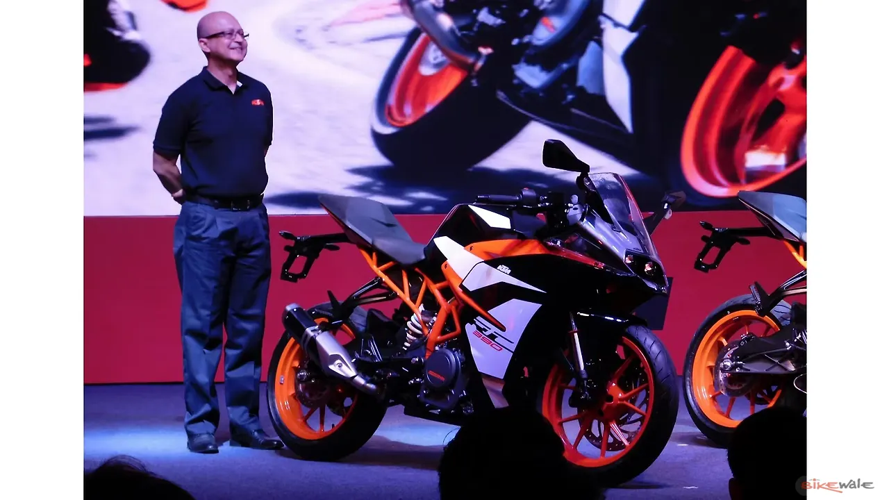 5 updates for the 2017 KTM RC390 5 updates for the 2017 KTM RC390