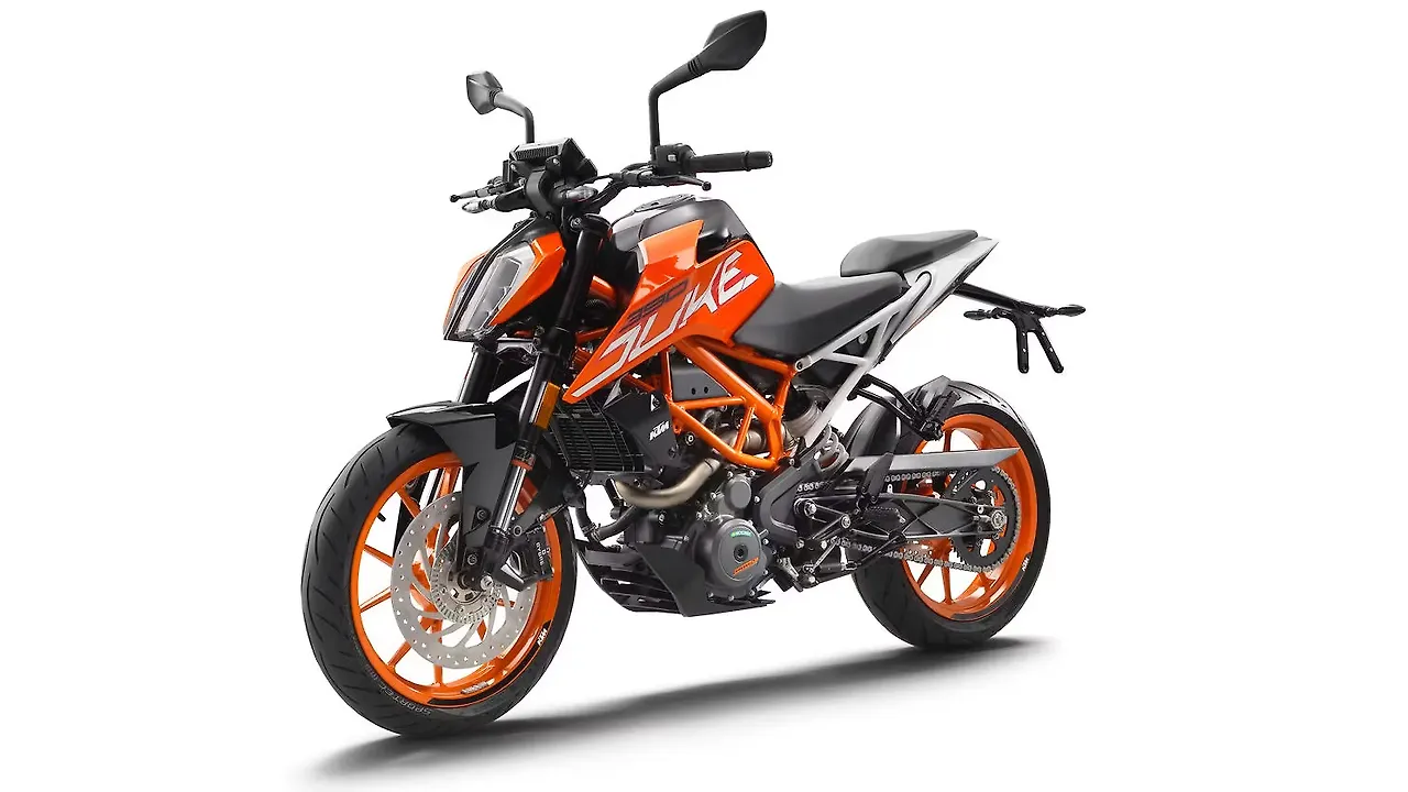 KTM to launch 2017 390 Duke and 200 Duke facelift this month KTM to launch 2017 390 Duke and 200 Duke facelift this month