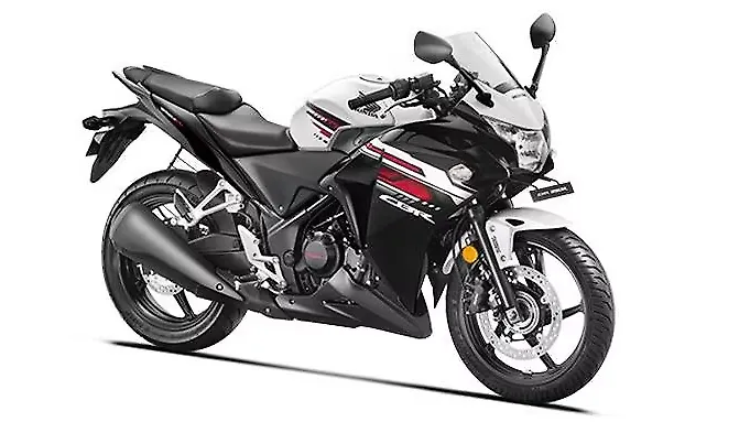 【C14⑨3】　ＣＢＲ２５０Ｒ／１５０Ｒ／１２５Ｒ（ＭＣ４１／ＫＰＰ）　純正フロントサイドカウル／フロントサイドカバー　（左／Ｌ） Honda CBR Series Top Speed | Honda CBR 125R 150R 250R 250RR 300R 400RR 500R  600RR 650F 650R 1000RR
