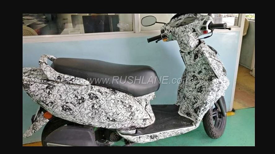 125cc TVS scooter spied testing - BikeWale