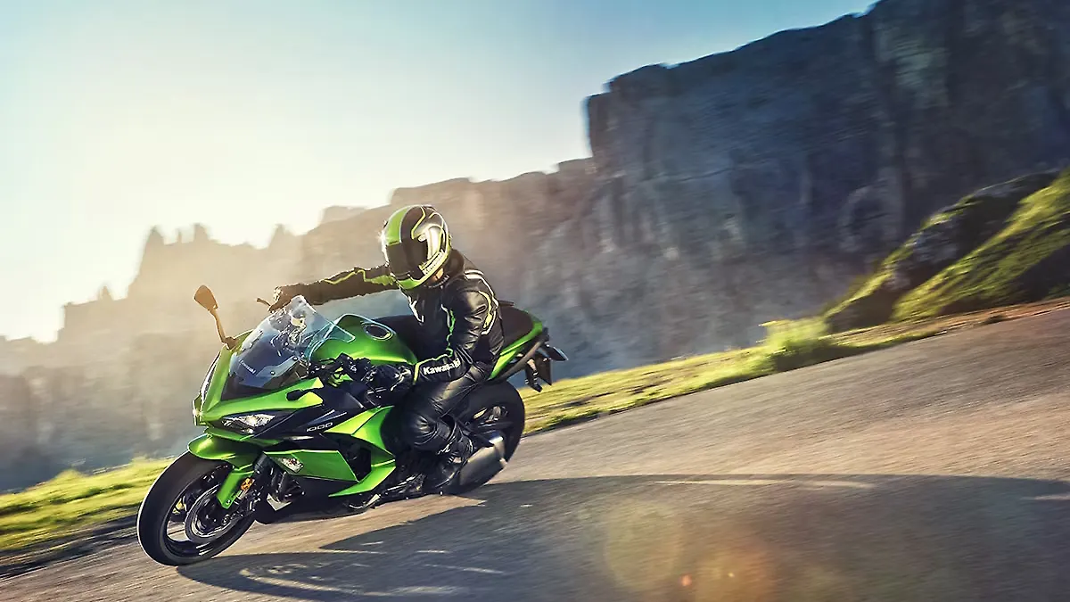 2017 Kawasaki Ninja 1000 competition check 2017 Kawasaki Ninja 1000 competition check