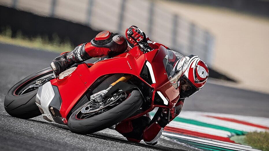 EICMA 2017: Ducati unveils the new 214 horsepower Panigale V4 - BikeWale