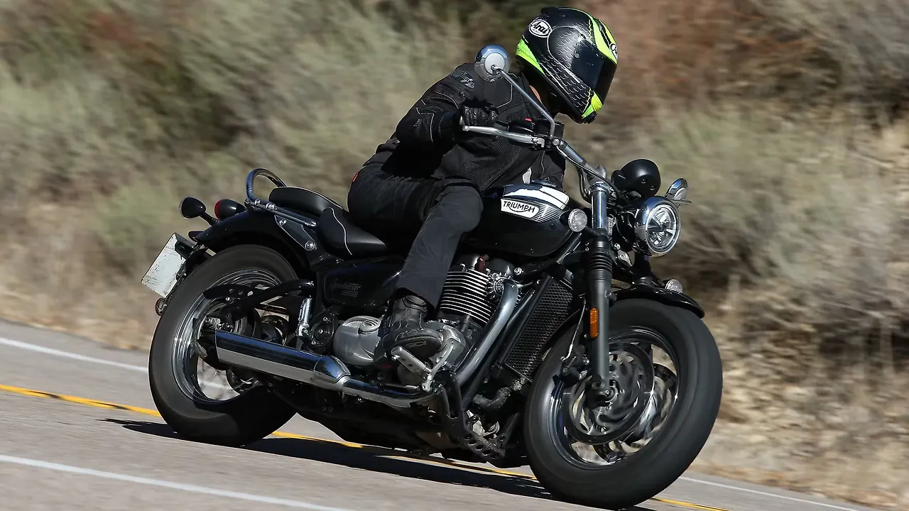 Triumph Bonneville Speedmaster Launch Ride Review - BikeWale