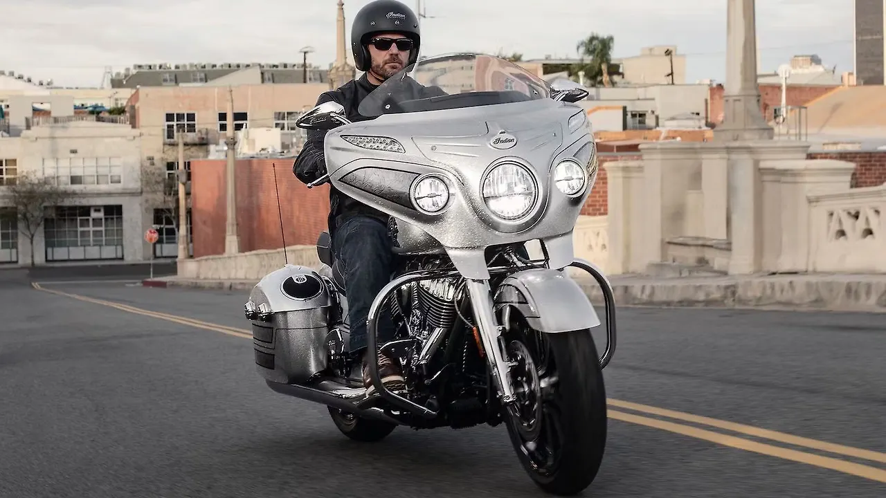 2018 Indian Chieftain Elite photo gallery 2018 Indian Chieftain Elite photo gallery