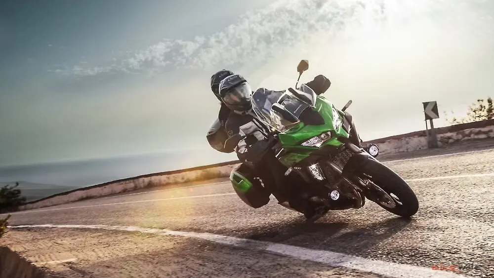 EICMA 2018: New Kawasaki Versys 1000 revealed to the world EICMA 2018: New Kawasaki Versys 1000 revealed to the world
