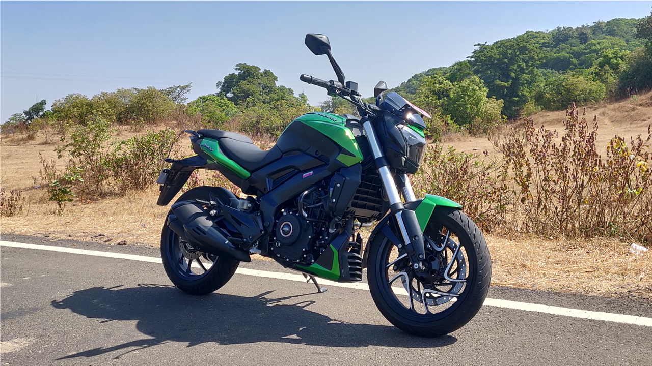 Bajaj dominar on sale 400 green