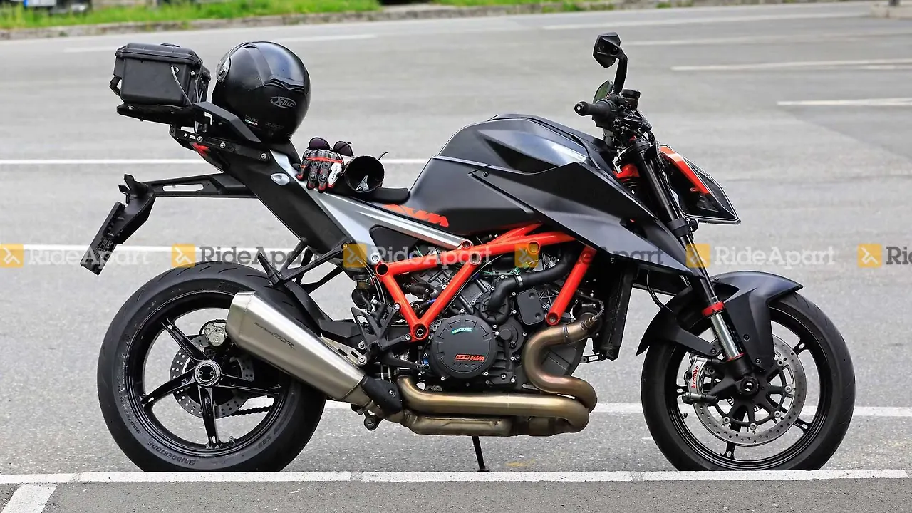 Ktm 1290 Super Duke R >> New Ktm 1290 Super Duke R Spied Bikewale Ktm 1290 Super Duke R >> New Ktm 1290 Super Duke R Spied Bikewale