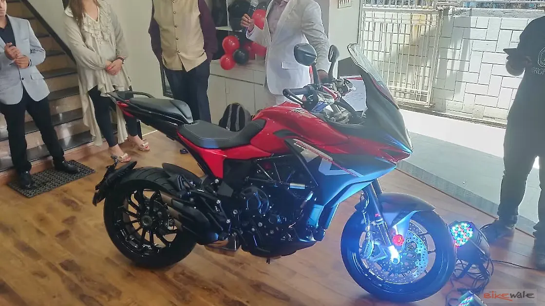 MV Agusta Turismo Veloce 800: Launch Image Gallery MV Agusta Turismo Veloce 800: Launch Image Gallery