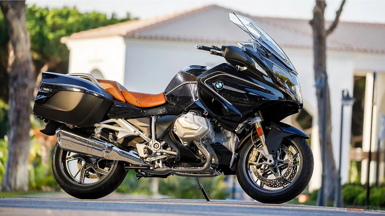 BMW R 1250 R and R 1250 RT Pro launched in India; priced at Rs 15.95 lakhs and Rs 22.50 lakhs respectively BMW R 1250 R and R 1250 RT Pro launched in India; priced at Rs 15.95 lakhs and Rs 22.50 lakhs respectively