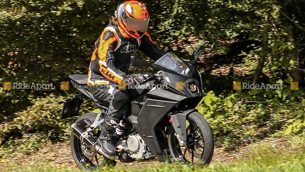 Next-generation KTM RC 390 spotted testing once again - BikeWale