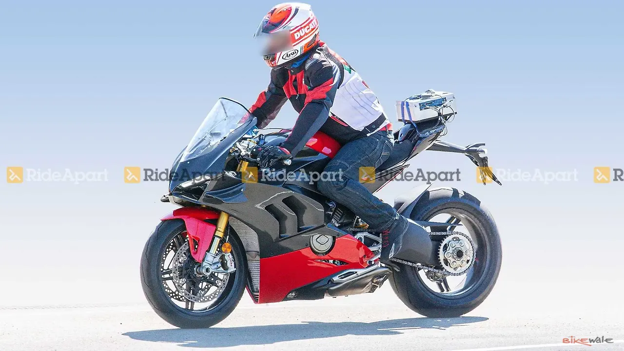 Ducati Panigale V4 Superleggera spied Ducati Panigale V4 Superleggera spied