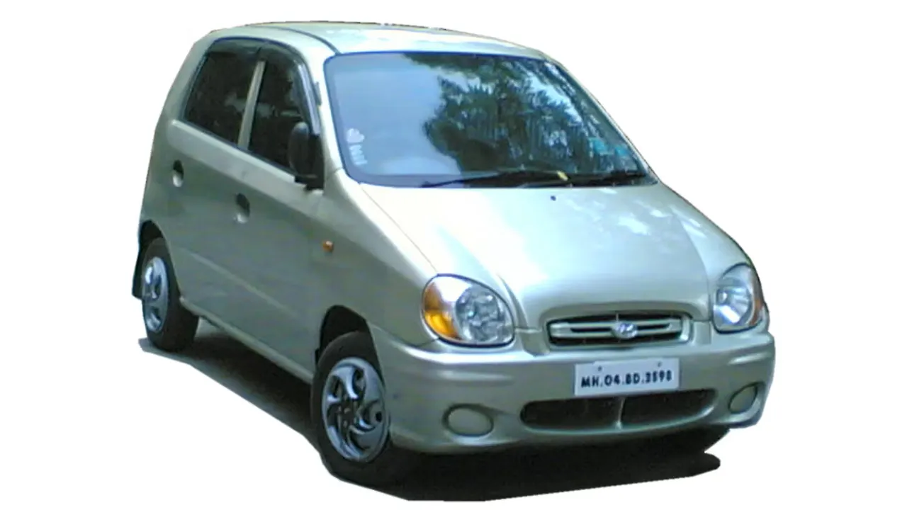 Discontinued Santro [20002003] LP Euro II on road Price Hyundai