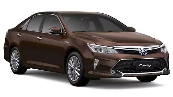 Toyota Camry [2015-2019] 2.5L AT Price in India - Features, Specs and ...