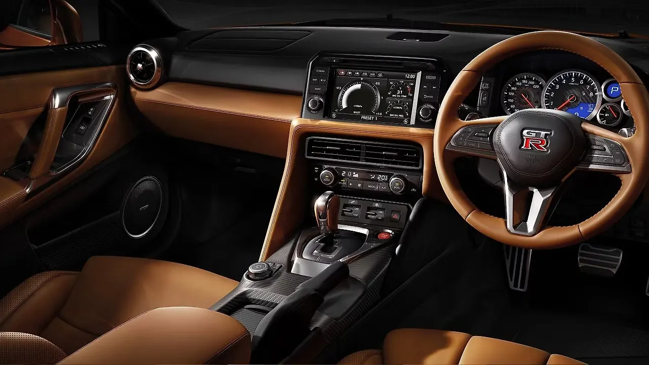 Nissan GTR Photo, Nissan GTR Interior Image CarWale