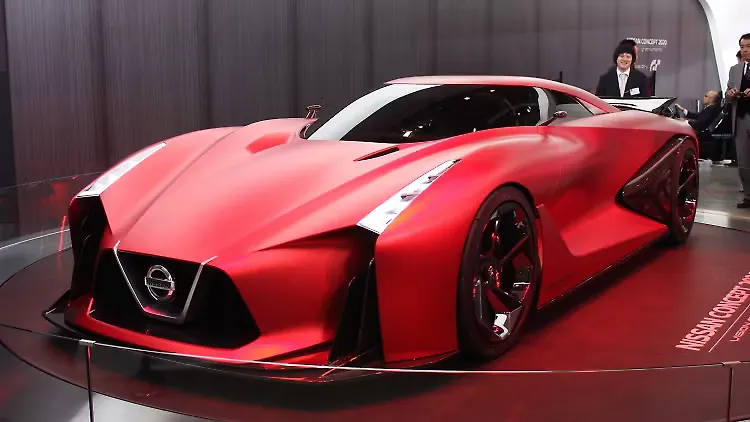 Updated Nissan 2020 Vision Gran Turismo concept unveiled at Tokyo
