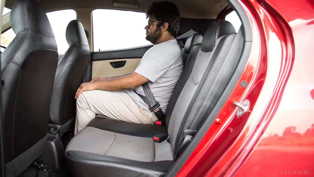 Hyundai Eon Photo, Interior Image CarWale