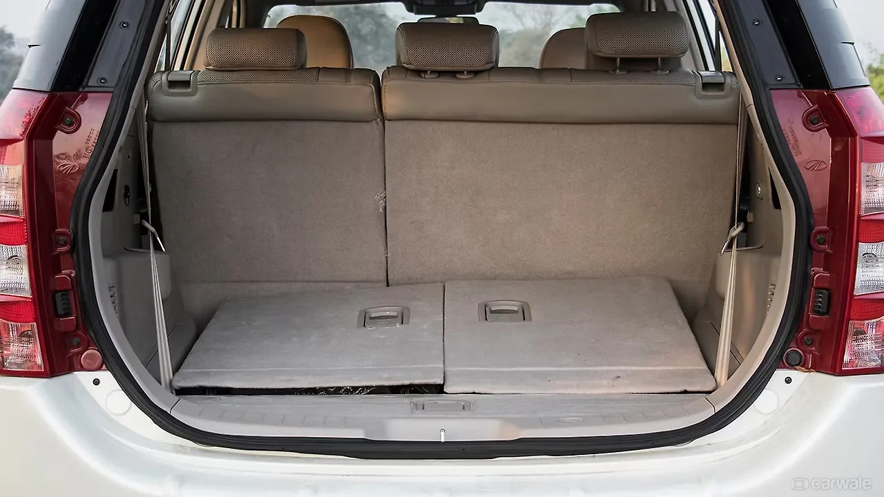 Mahindra XUV500 2015 2018 Photo Boot Space Image CarWale mahindra-xuv500-2015-2018-photo-boot-space-image-carwale