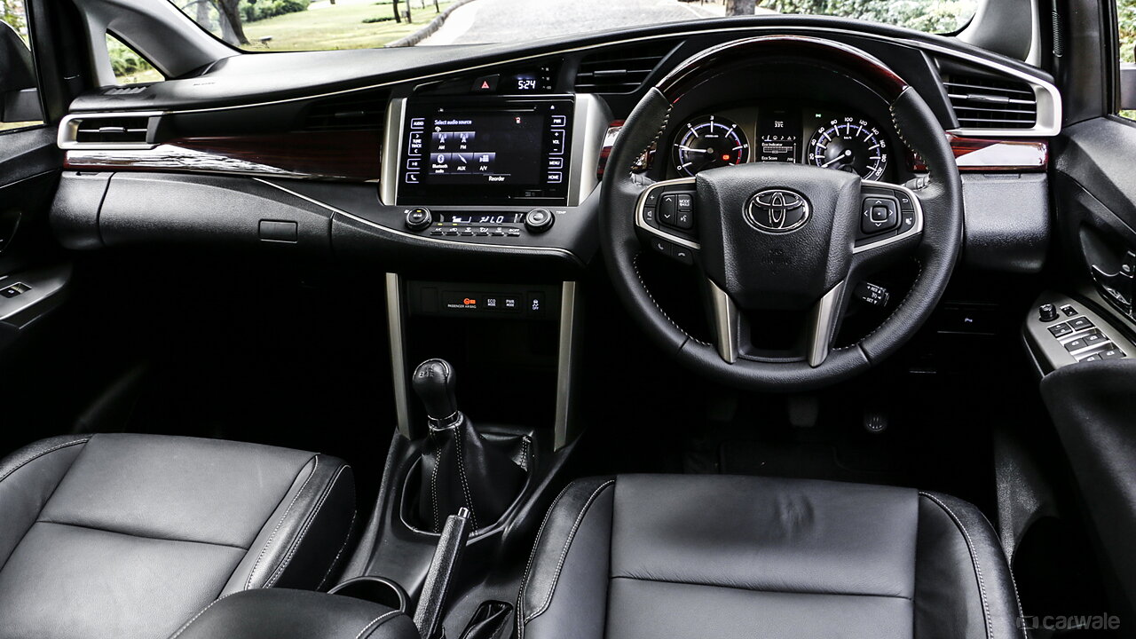 Interior  fulldash Image Toyota Innova  Crysta Photo CarWale  Interior  fulldash Image Toyota Innova  Crysta Photo CarWale