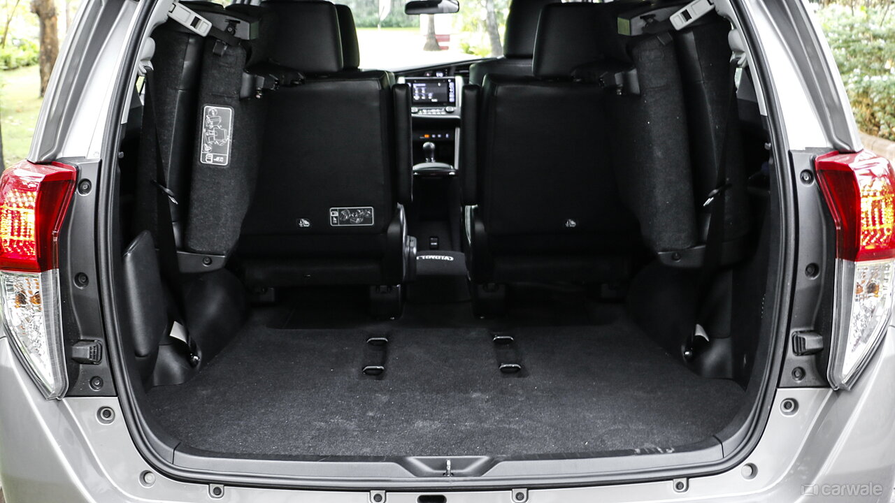 Interior Lastrowfolded Image, Toyota Innova Crysta Photo - Carwale