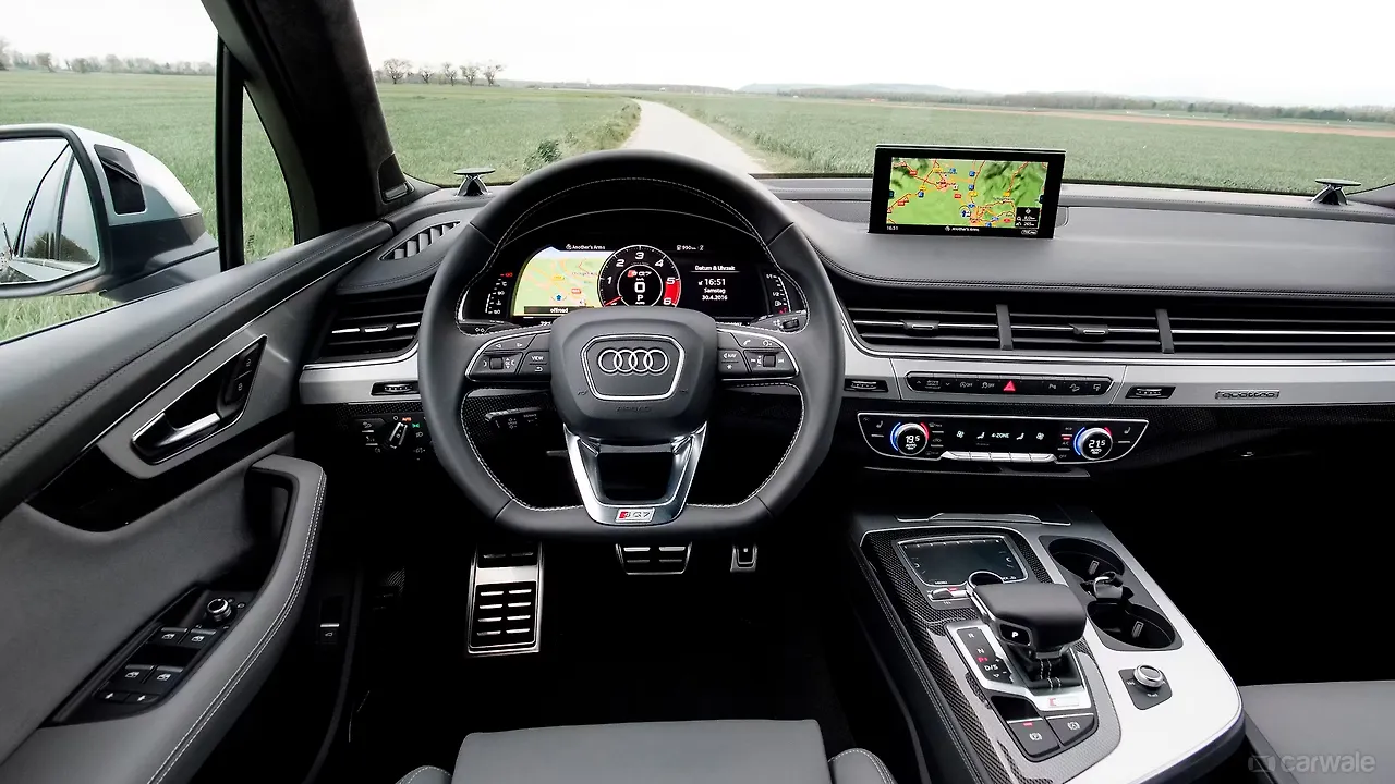Audi-SQ7-Interior