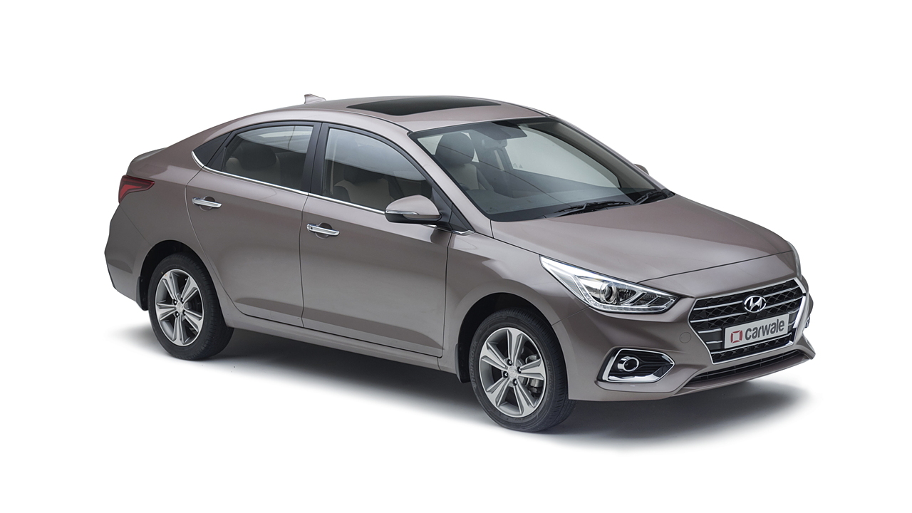 Hyundai verna deals accessories price list