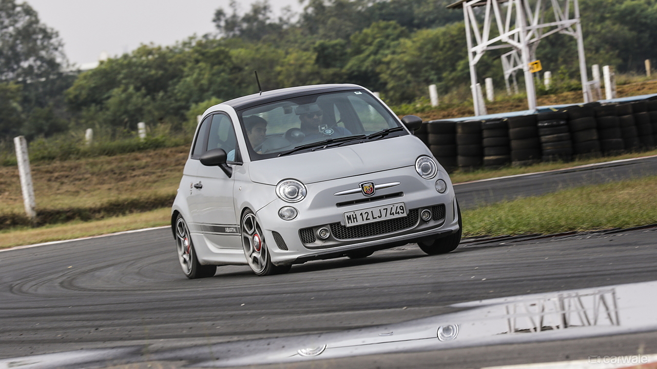 Carwale Track Day 16 Volkswagen Gti Vs Mini Cooper S Vs Fiat 595 Abarth Carwale