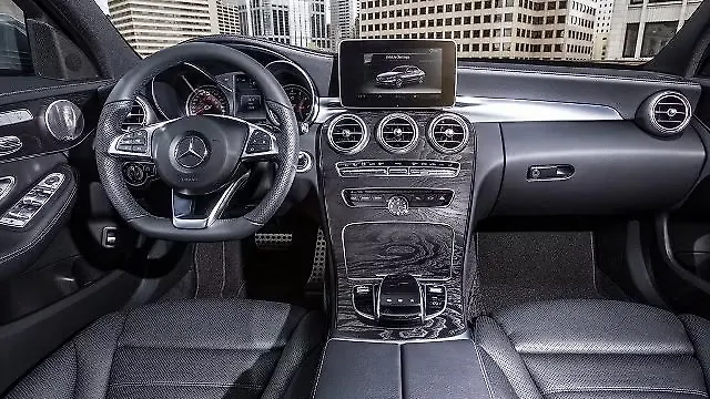 MercedesBenz-CClass-Facelift-Interior